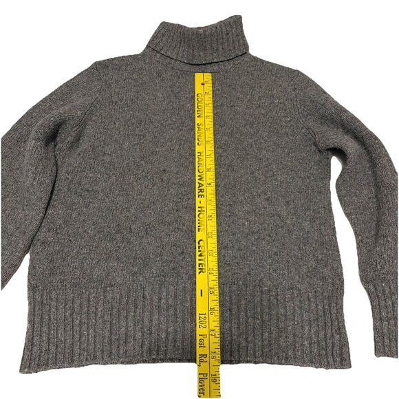 Old Navy Collection Junior Girls Gray Sweater Size Large Gifts Preppy Minimalist - Picture 2 of 7